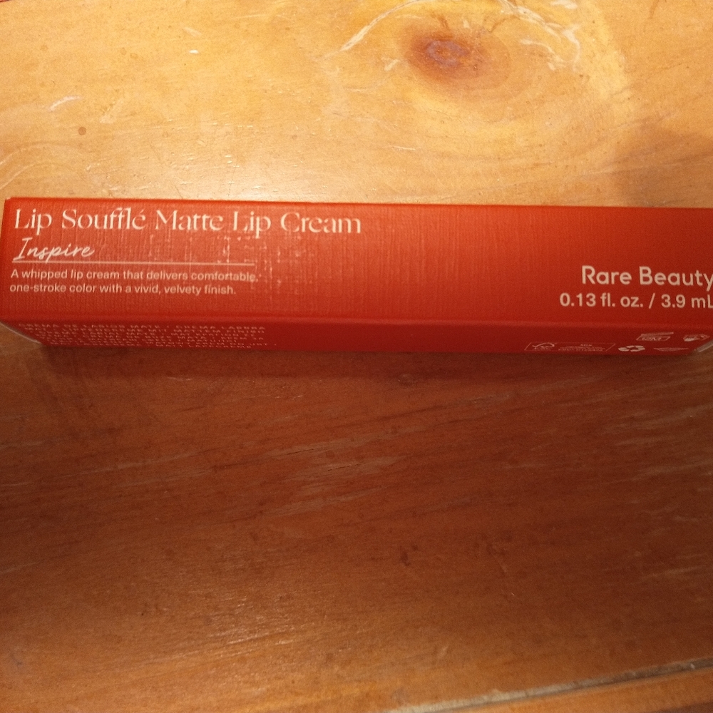 NEW Rare Inspire Lip Souffle